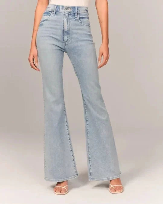 Chic FLARED JEANS™