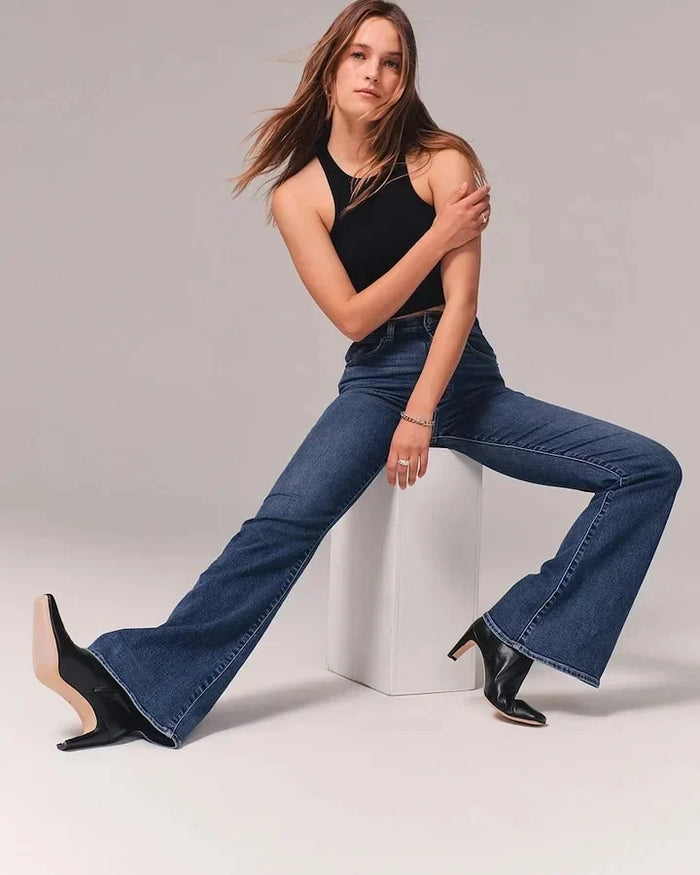 Chic FLARED JEANS™